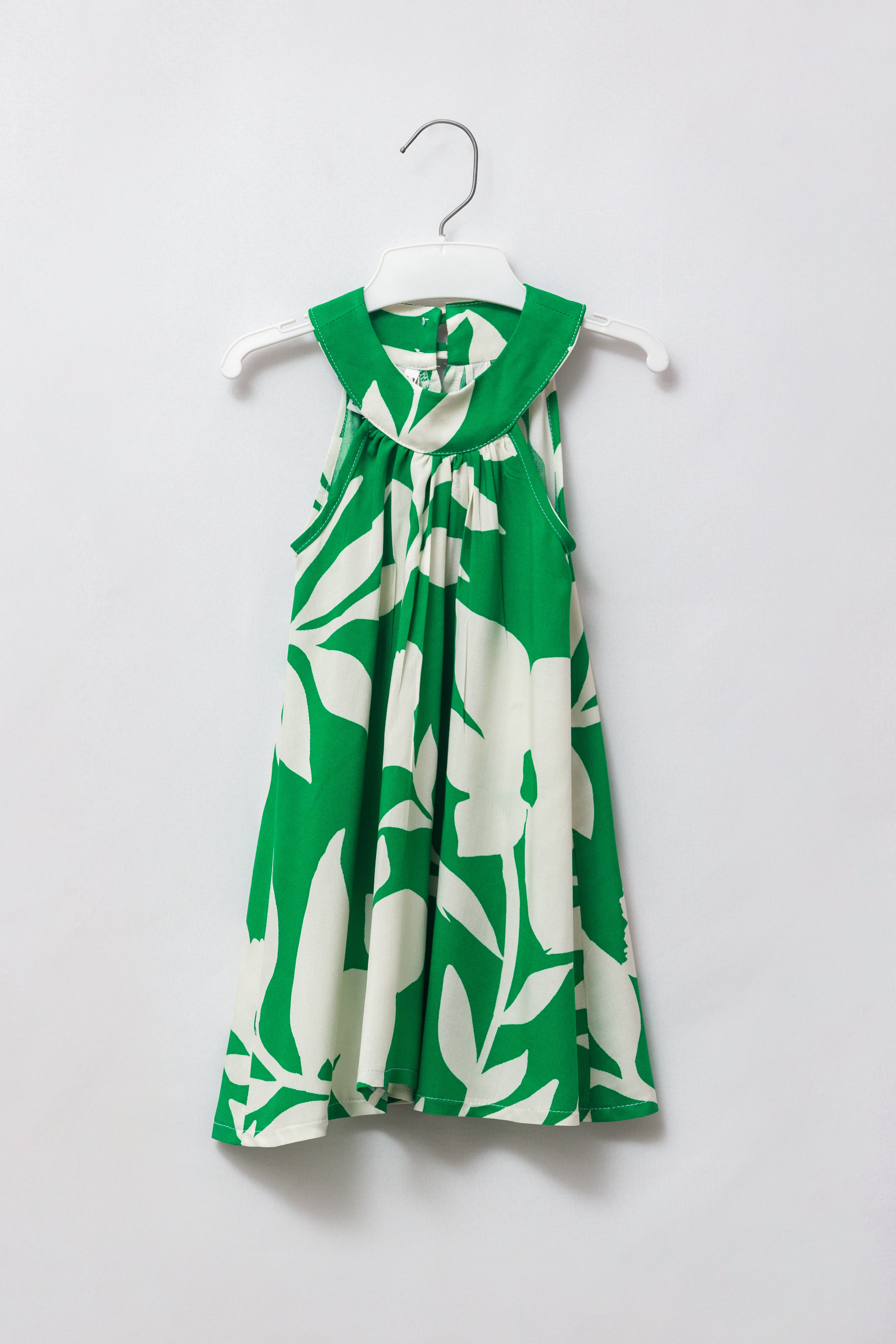 Green & White Floral Horseshoe Dress